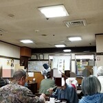 一芳亭 - 店内の様子