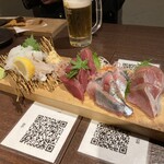 地酒と道産食材 一笑 本店 - 刺身：本鮪＋ヤリイカ＋生にしん＋ぶり