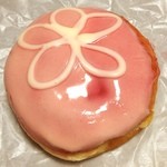 Krispy Kreme Doughnuts  - 春限定ドーナツ。(´◡`๑) 