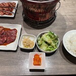 新ホルモン焼肉 びっくりや - 