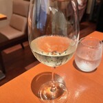 cucina Wada - 白ワインボトル