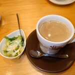 コメダ珈琲店 - たっぷりカフェオーレ　コールスローサラダ