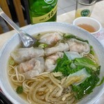 京鼎楼 - えびワンタン、麺はうどんと半田素麺の中間くらいなイメージ