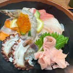 Himeji Mae Dore Ichiba - 海鮮丼¥1,650