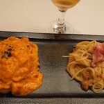 バール・エ・リストランテ・タブリエ - ズワイ蟹のトマトクリームソース、かに味噌風味＆ポルチーニ茸と生ハムのペペロンチーノ　　　