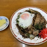 辻麺食堂 - 焼きそば　大　トッピング　肉　玉子