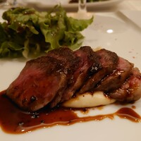 バール・エ・リストランテ・タブリエ - 山形和牛ランプのグリル、トリュフ入りマルサラソースと共に