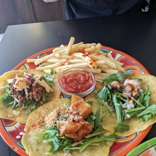 口コミ一覧 : shiro （シロ） - 泉ケ丘/タコス [食べログ]