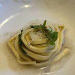 おのひづめ - 牛のスープがすげーうめー。タケノコの姫皮ともちもちパスタ