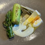 おのひづめ - 朝取りの太いアスパラがすごくうまい