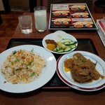 インド・バングラデシュ料理 スターカリーハウス - 週末限定セット1500円   白いビリヤニ、サラダ、チキンカレー、ドリンクのセットで煮玉子と入っていて嬉しい