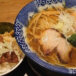 ハマカゼ拉麺店 - 