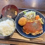 Minosho Kudou - チキンチーズグリル定食