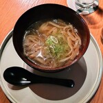 銀座ろくさん亭 - 温かいお出汁のうどん