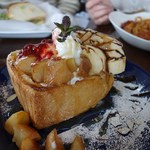 サクラ - ハニートースト、美味いっ