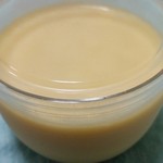 アンファミーユ - レトロプリン     200円。甘さ控えめだからこそ、美味さが際立つ。