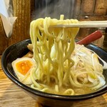 麺処 花田 - 「味噌」の麺
            2024年5月18日