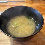 とんかつ ひやま - 豆腐とわかめのお味噌汁