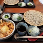 Soba Ueda - 二八そばと桜海老かき揚げ半熟卵丼