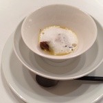 エクアトゥール - 安納芋とフォアグラのソテー　モリーユとトリュフ