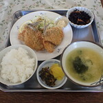 徳市 - アジフライ定食