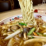 中国料理 桃李 - 海の幸入り五目そば