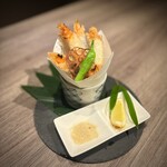 Shrimp spring rolls (4 pieces)