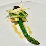 2024.5.  グリーンアスパラガスと桜鱒のミキュイ