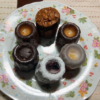 Tachimachi Cannele + Ekie Hiroshima Ten