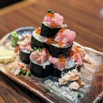 海鮮問屋 地魚屋 - こぼれ巻き寿司