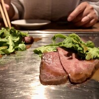 くずし鉄板 あばぐら 神田店 - 温物のカメノコと春菊