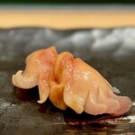 TSUKIJI SUSHIKO - ◎赤貝。小ぶりですが海のミネラル感じる香りがGood！