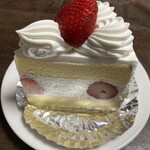 パティスリー 銀座千疋屋 - ショートケーキ（苺）