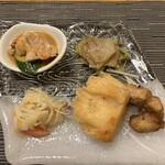 スイクウ カントニーズ キュイジーヌ 1977 - 飲茶前菜。棒棒鶏とか大根餅(揚)など、どれもかしくもレベル高い