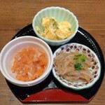 Uzumaki - 前菜:帆立ﾁｰｽﾞ･梅水晶と...