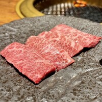 和牛とタン 焼肉 とみ 新橋本店 - 