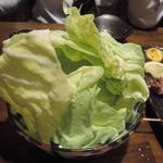 豚小家 - キャベツ盛り