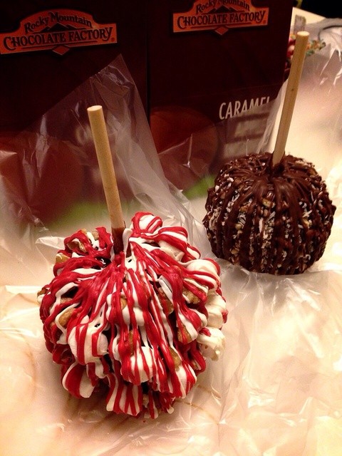 好物のりんご飴 By コパトーン 閉店 ロッキーマウンテンチョコレートファクトリー 阪急32番街店 Rocky Mountain Chocolate Factory 梅田 チョコレート 食べログ 好物のりんご飴 By コパトーン 閉店 ロッキーマウンテンチョコレートファクトリー 阪急32番街店 Rocky Mountain Chocolate Factory 梅田 チョコレート 食べログ
