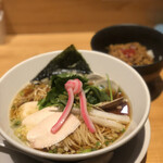 むぎとオリーブ - 鶏・煮干・蛤のトリプルＳＯＢＡ 1,000円