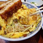 とんかつは飲み物。 - たまごソースかつ丼（大盛）990円（惣菜３種類まで無料、ご飯大盛無料）