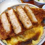 247303628 - たまごソースかつ丼（大盛）990円（惣菜３種類まで無料、ご飯大盛無料）