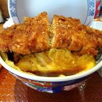 とんかつは飲み物。 - たまごソースかつ丼（大盛）990円（惣菜３種類まで無料、ご飯大盛無料）