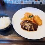 Ootagawa K dining - ハンバーグ、カニクリームコロッケ、ライス