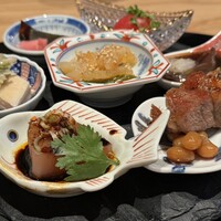 紅梅本楼 - 