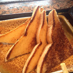 鉄板焼ステーキ 一ッ葉ミヤチク - H26.3  奥がグラニュー糖、手前がココア味