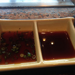 鉄板焼ステーキ 一ッ葉ミヤチク - H26.3  左  ポン酢、右  バーベキューソース