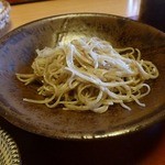 ろあん松田 - 辛味大根をのせて汁をかけて