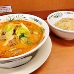 日高屋 - モツ野菜　半チャーハンセット