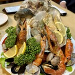 海鮮サラダ　夜光貝がウリ