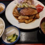 和泉屋 - ブリステーキ定食